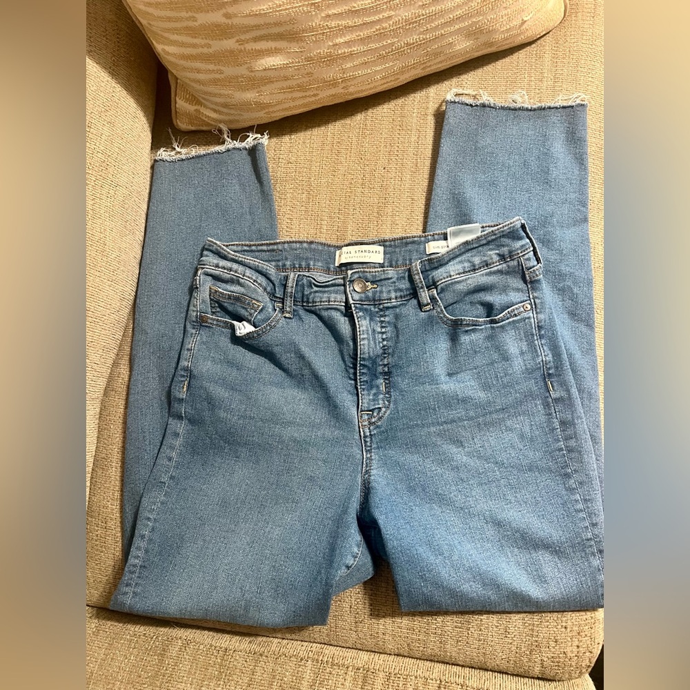 Sanctuary Social Standard Jeans Size 8 Slim Straight Raw Hem - Picture 2 of 8